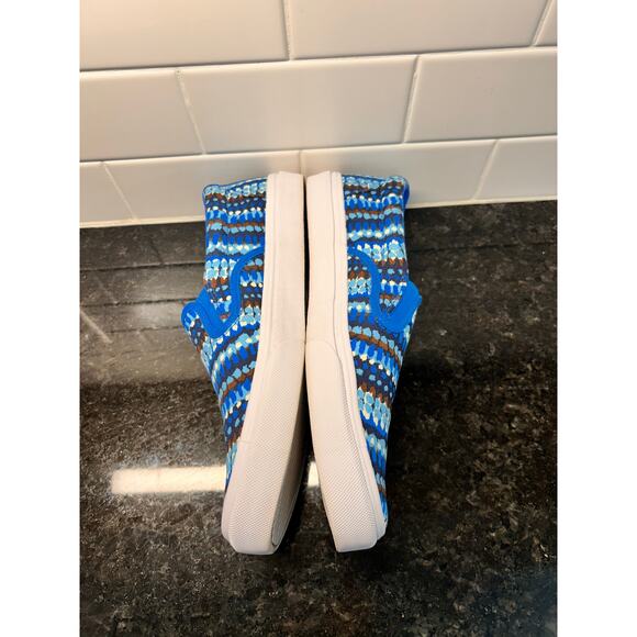 Vera Bradley Women's Canvas Patterned Slip-On Sneakers Casual Blue and Brown 10 - Picture 5 of 11